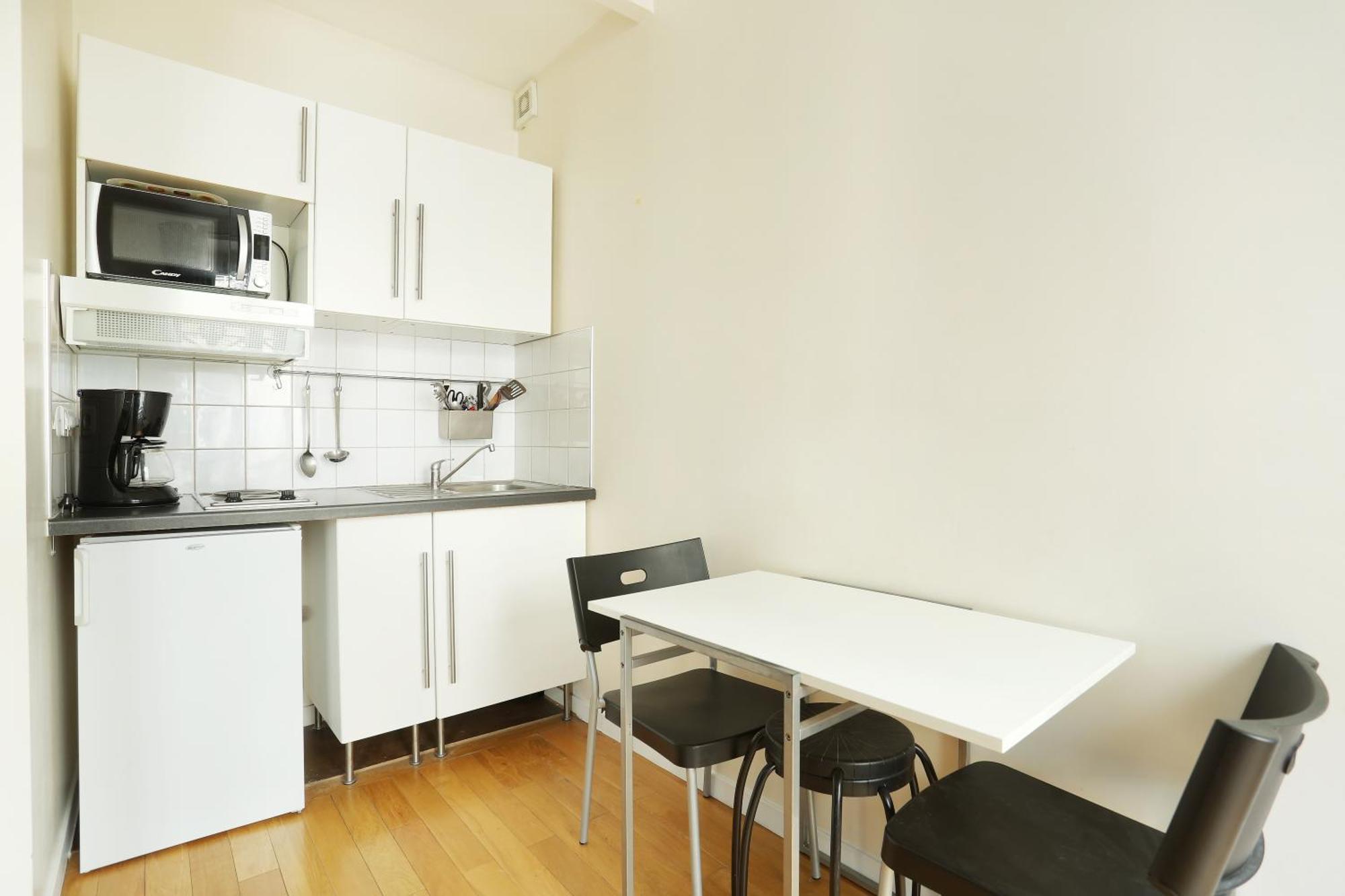 Pick A Flat'S Apartments In Batignolles - Rue Biot ปารีส ภายนอก รูปภาพ
