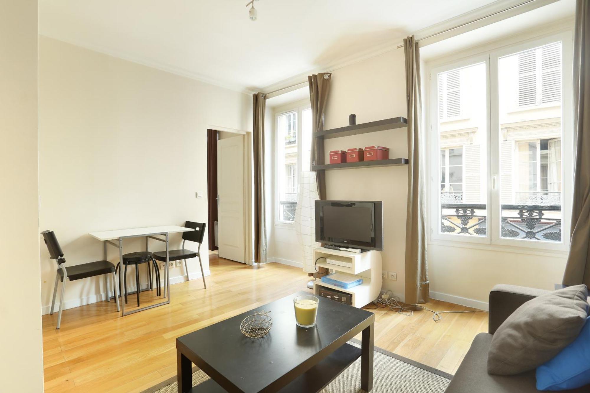 Pick A Flat'S Apartments In Batignolles - Rue Biot ปารีส ภายนอก รูปภาพ