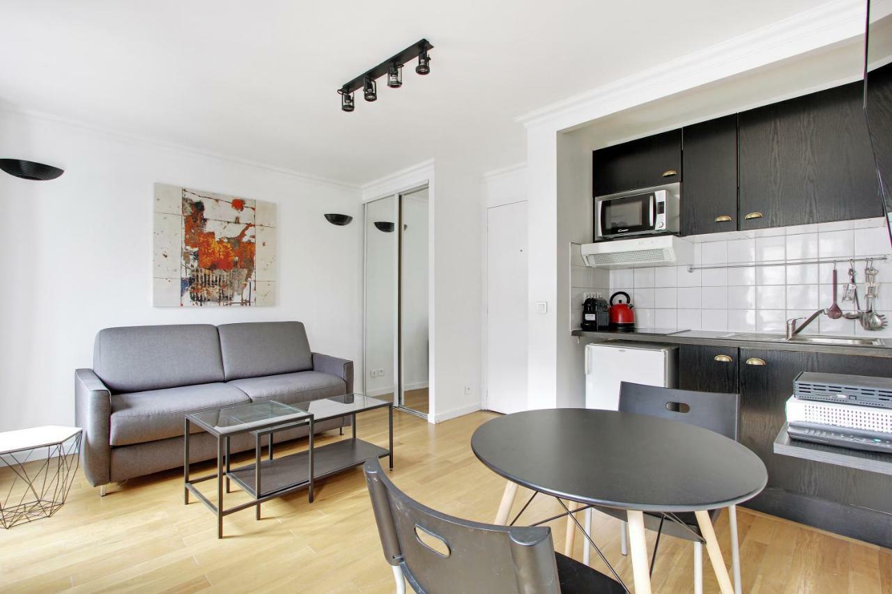 Pick A Flat'S Apartments In Batignolles - Rue Biot ปารีส ภายนอก รูปภาพ