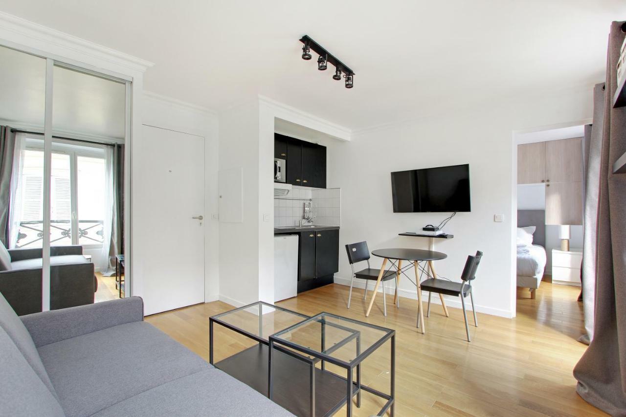 Pick A Flat'S Apartments In Batignolles - Rue Biot ปารีส ภายนอก รูปภาพ